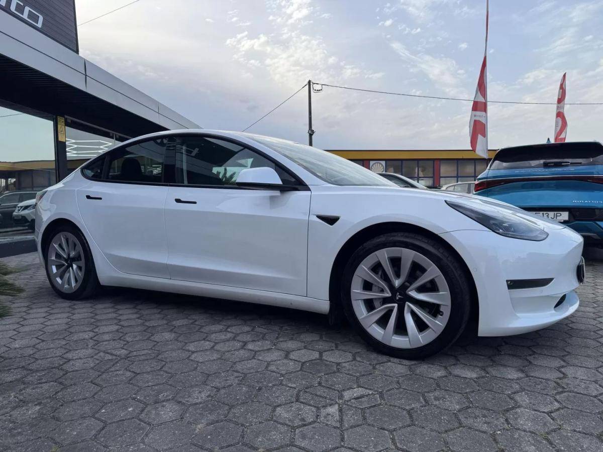 tesla-model-3-2021-eletrico-200cc