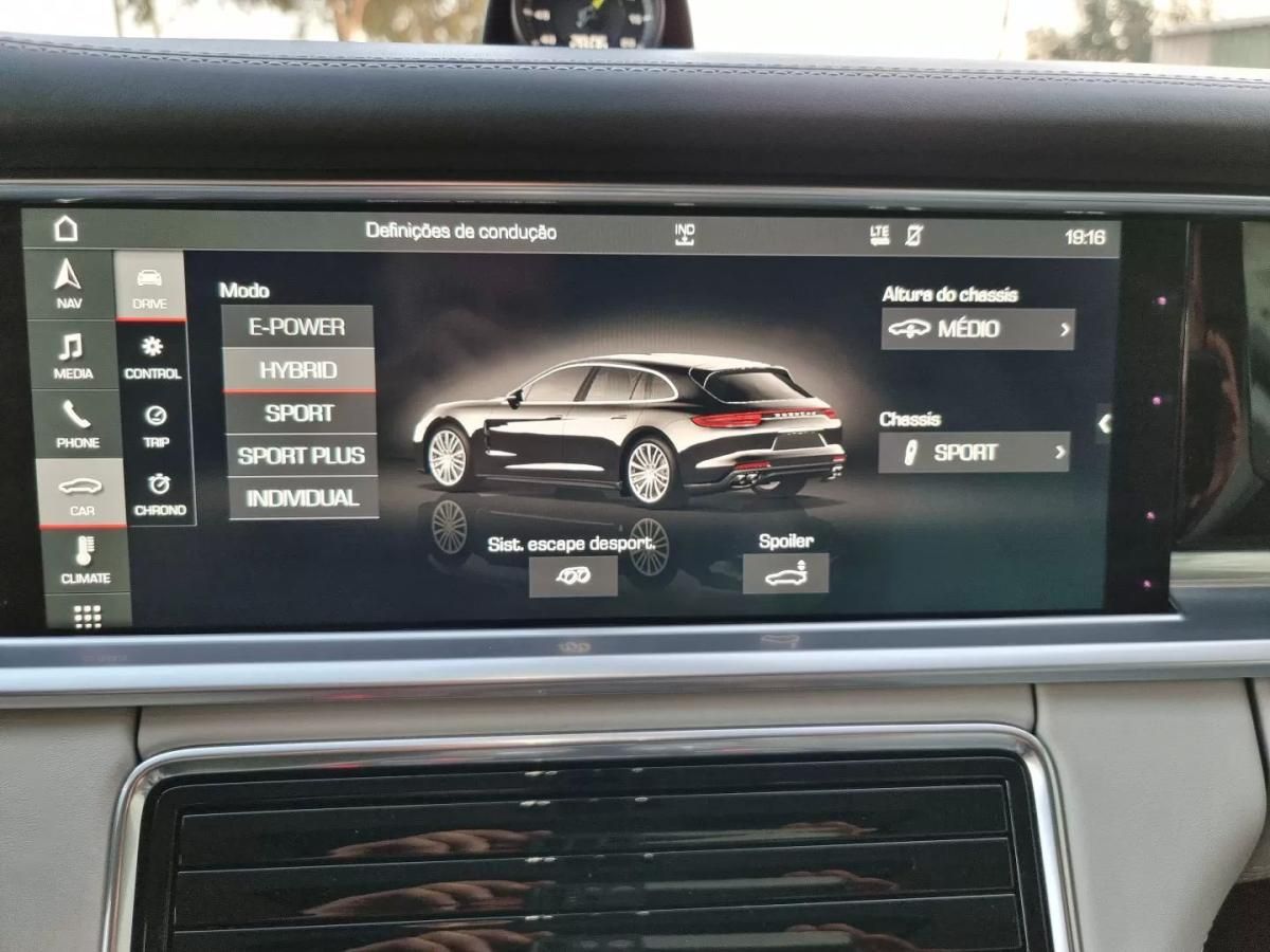 porsche-panamera-sport-turismo-2018-hibrido-2894cc