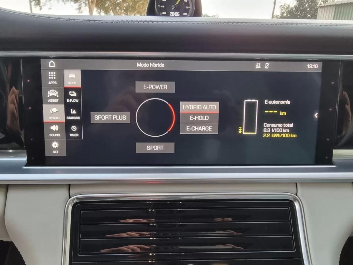 porsche-panamera-sport-turismo-2018-hibrido-2894cc