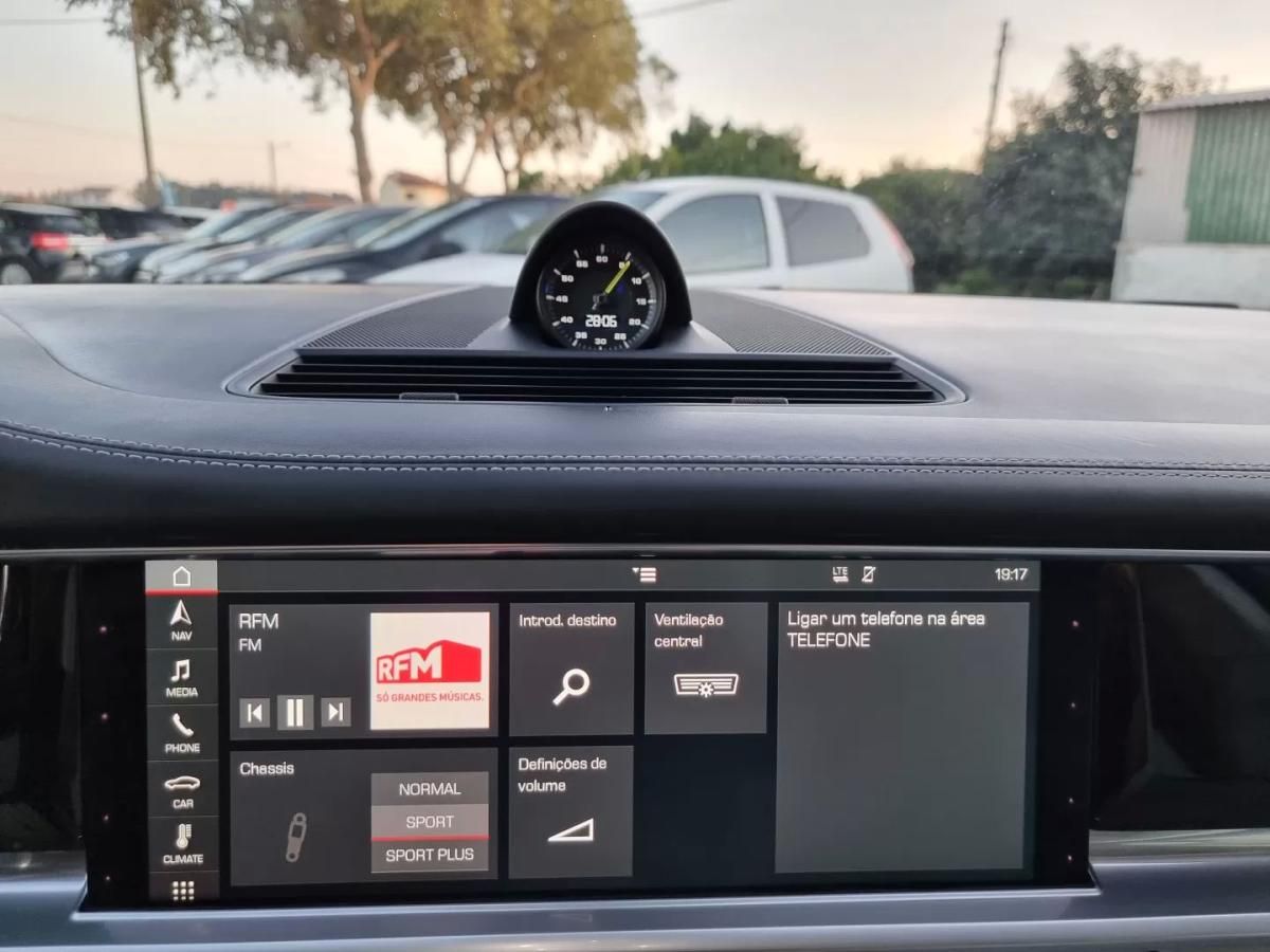 porsche-panamera-sport-turismo-2018-hibrido-2894cc