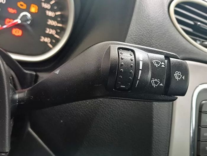 ford-focus-sw-2010-gasolina-1388cc