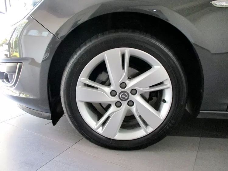 opel-astra-sport-tourer-2016-diesel-1598cc