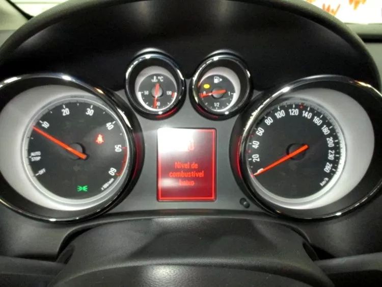 opel-astra-sport-tourer-2016-diesel-1598cc