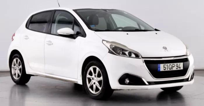 peugeot-208-2015-gasolina-1199cc