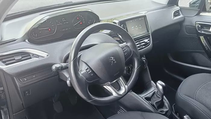 peugeot-208-2019-gasolina-1199cc