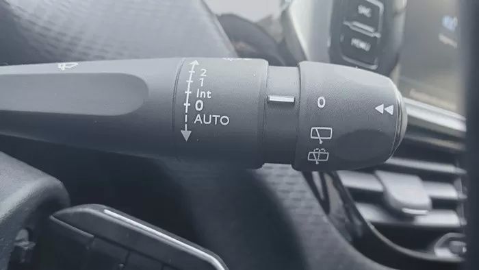 peugeot-208-2019-gasolina-1199cc