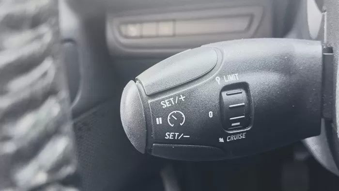 peugeot-208-2019-gasolina-1199cc