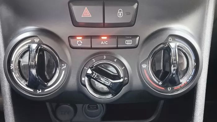 peugeot-208-2019-gasolina-1199cc