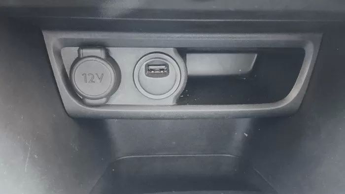 peugeot-208-2019-gasolina-1199cc