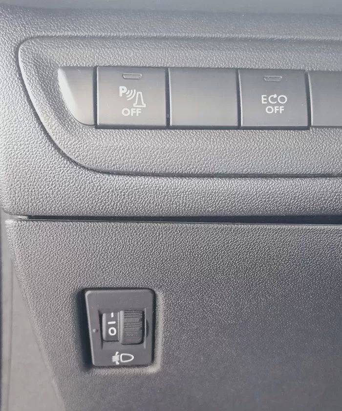peugeot-208-2019-gasolina-1199cc