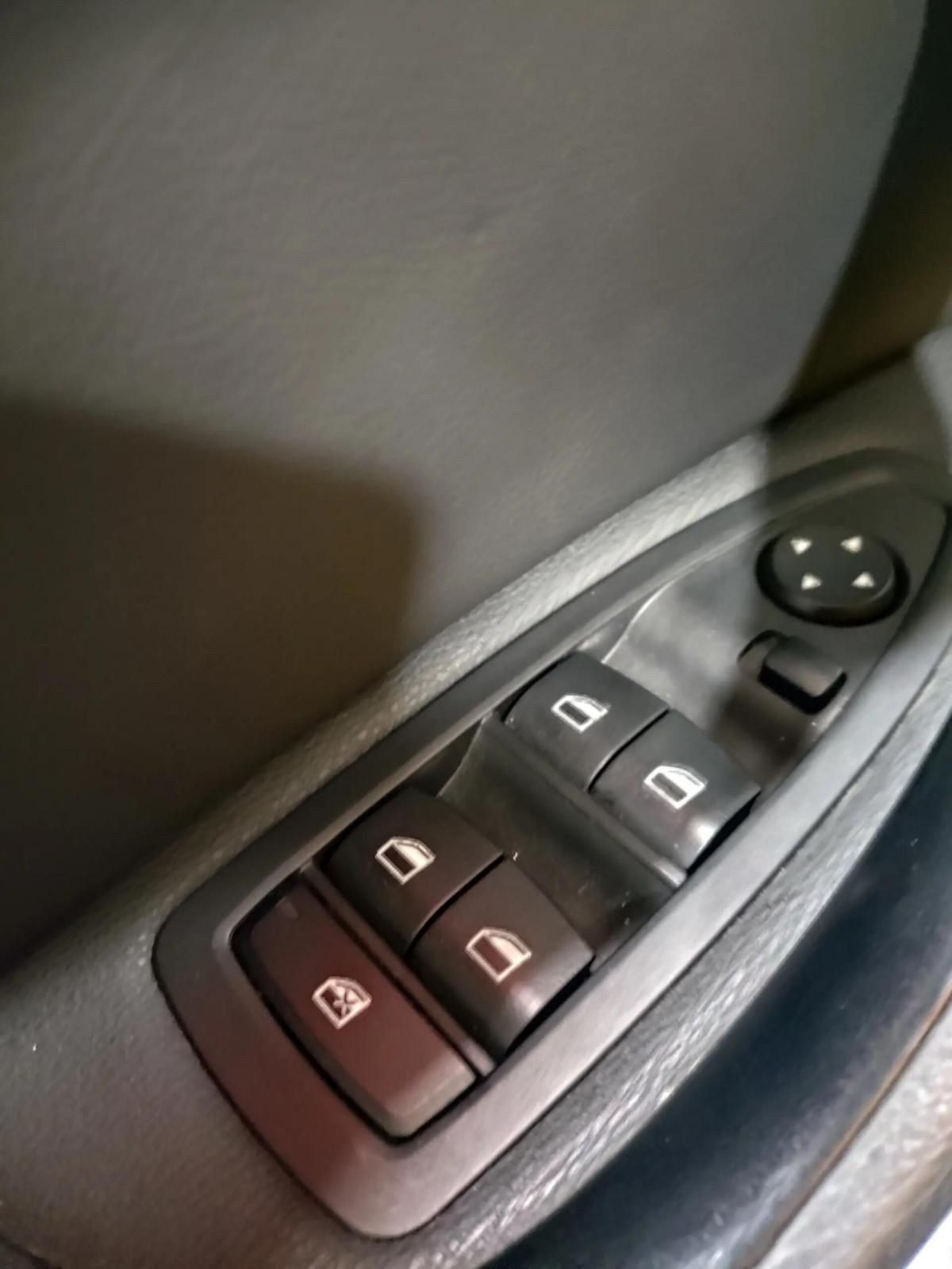 bmw-x1-sdrive16d-2019-diesel-1496cc