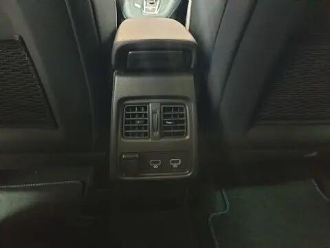 renault-captur-2023-hibrido-a-gasolina-1598cc