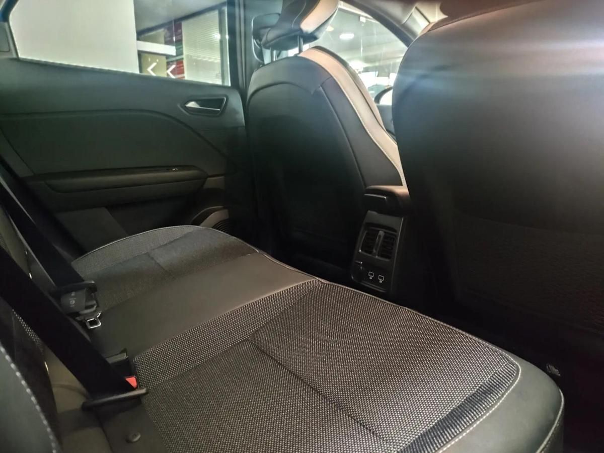 renault-captur-2023-hibrido-a-gasolina-1598cc