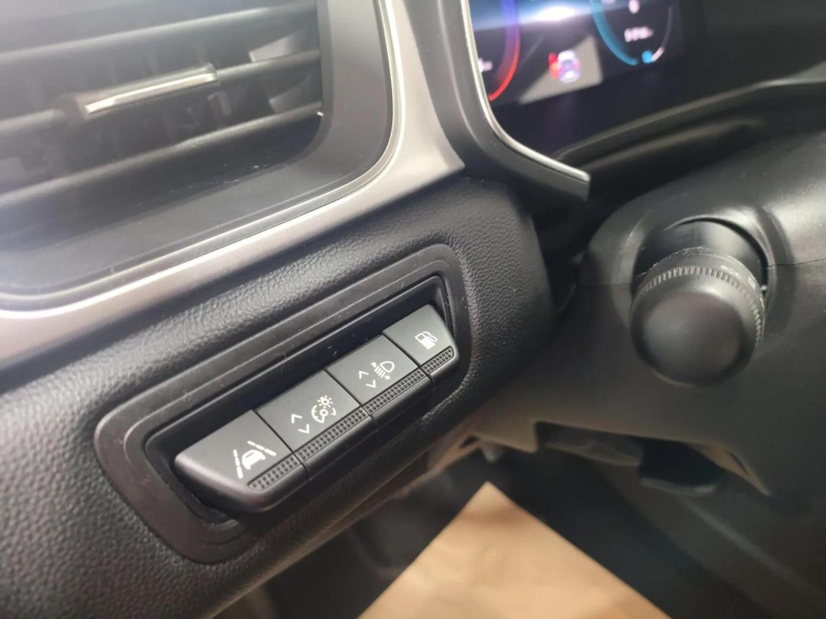 renault-captur-2023-hibrido-a-gasolina-1598cc