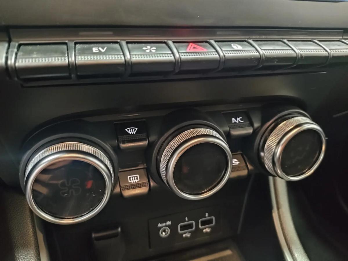 renault-captur-2023-hibrido-a-gasolina-1598cc