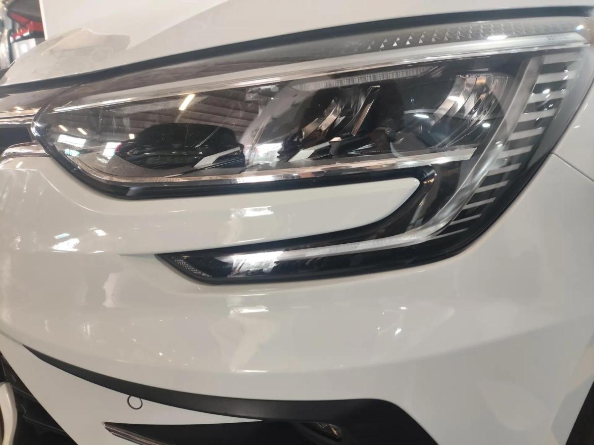 renault-megane-2023-hibrido-a-gasolina-1598cc