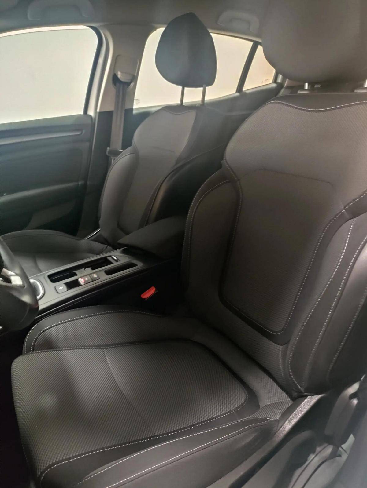 renault-megane-2023-hibrido-a-gasolina-1598cc