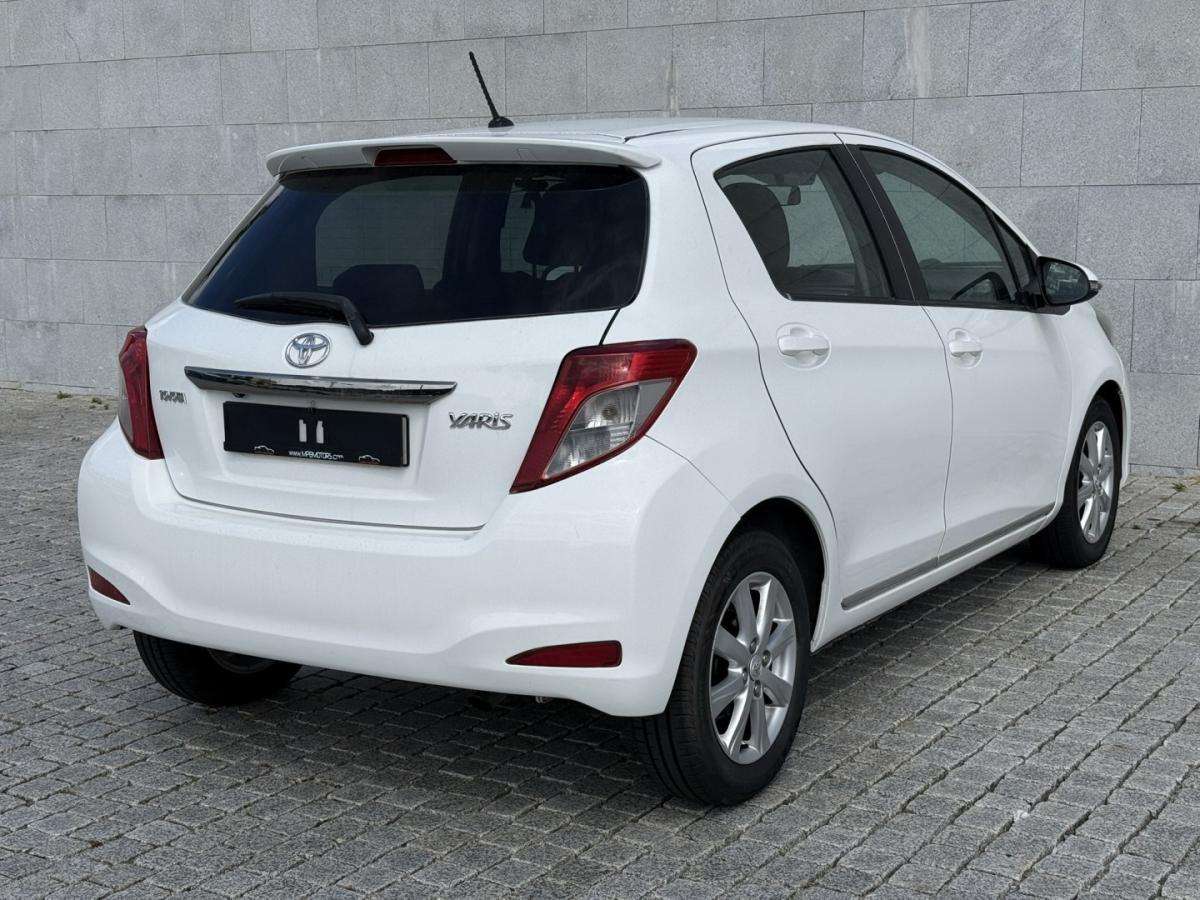 toyota-yaris-2013-diesel-1364cc
