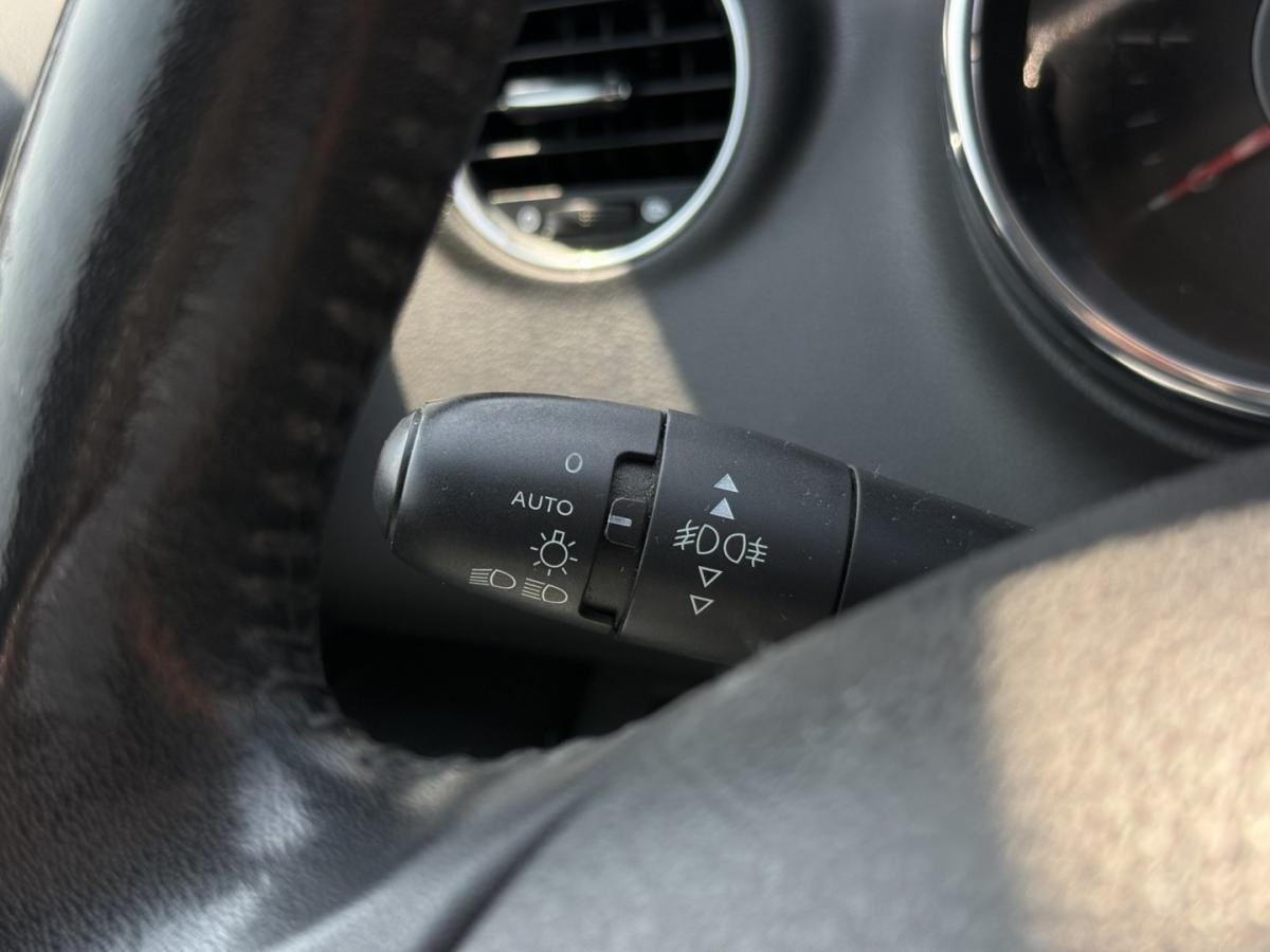 peugeot-5008-2016-gasolina-1199cc