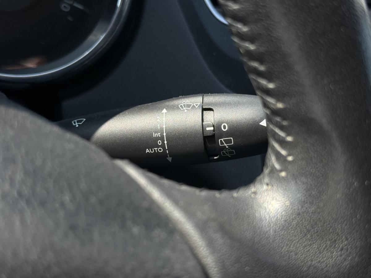 peugeot-5008-2016-gasolina-1199cc