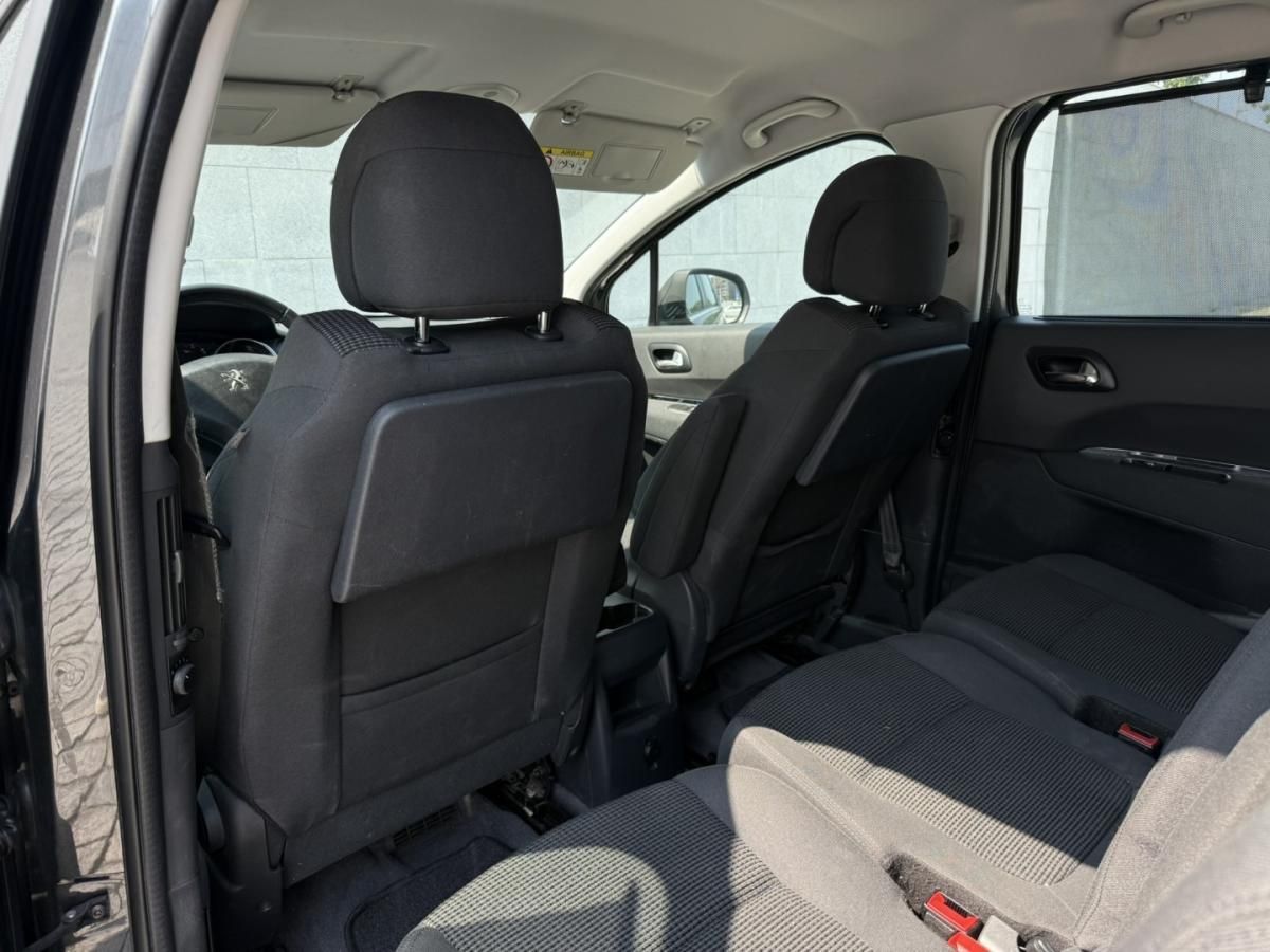 peugeot-5008-2016-gasolina-1199cc