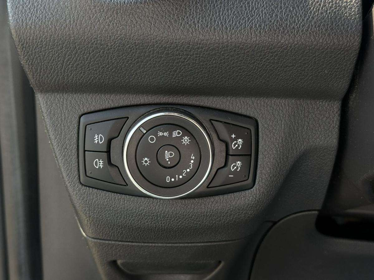 ford-tourneo-courier-2018-gasolina-998cc