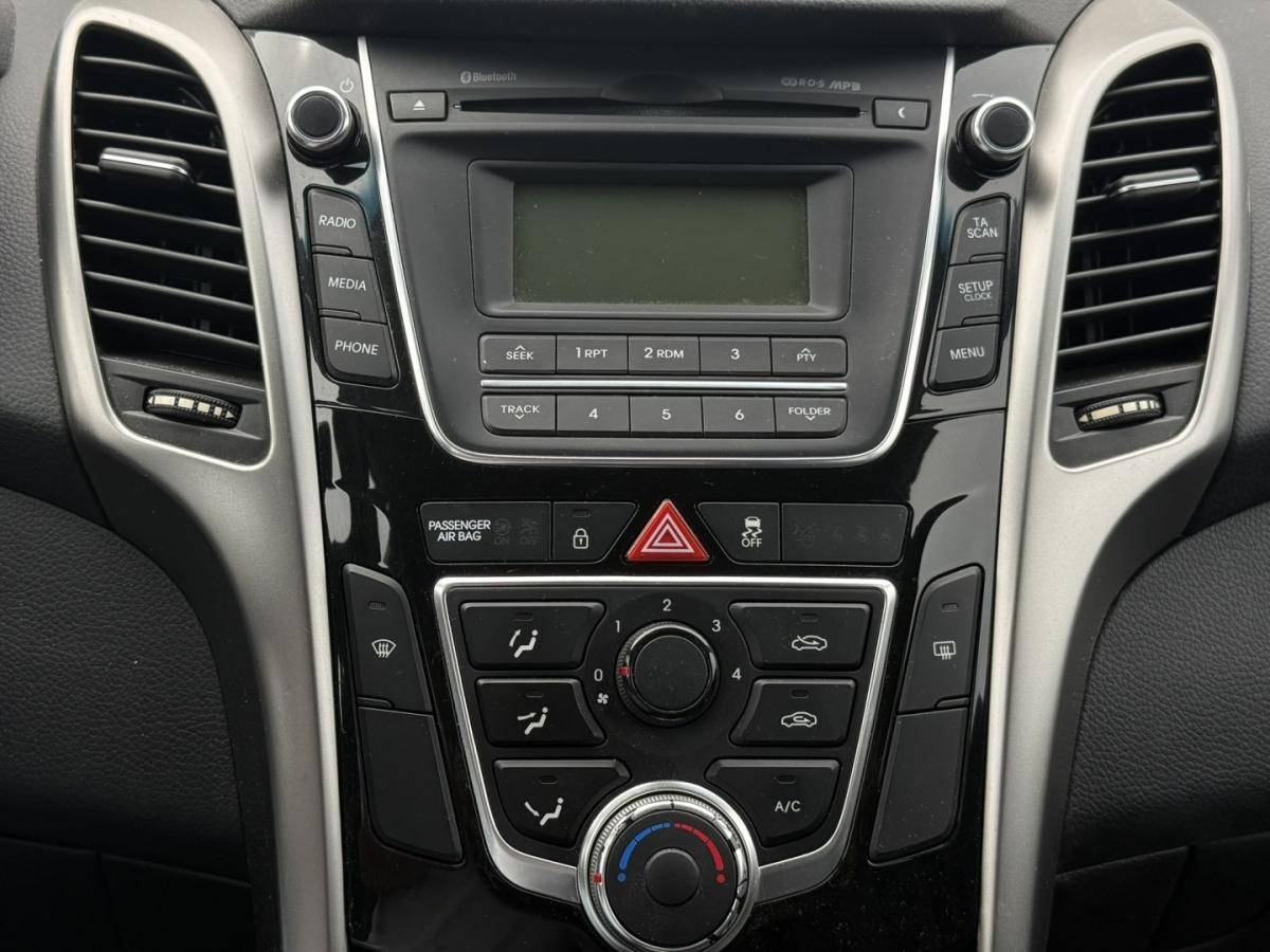 hyundai-i30-sw-2013-diesel-1396cc