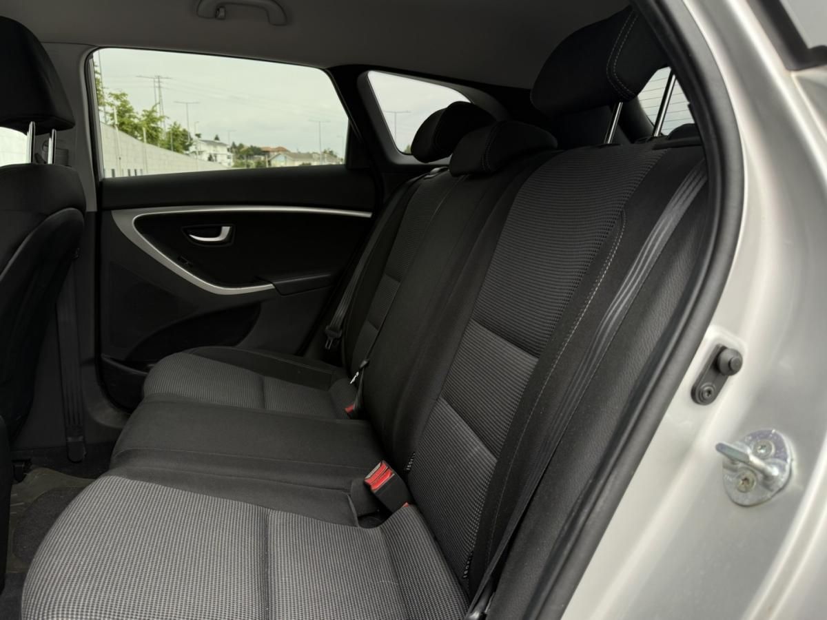 hyundai-i30-sw-2013-diesel-1396cc