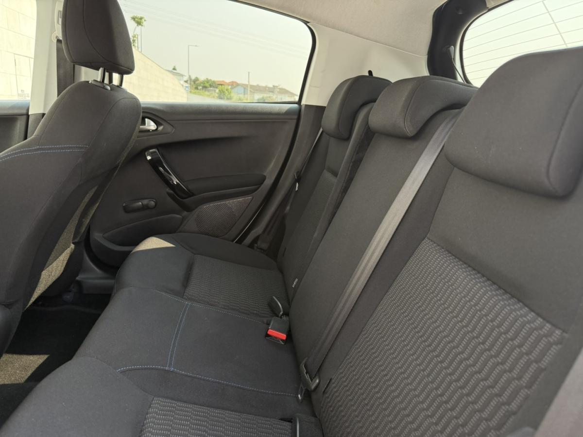 peugeot-208-2019-gasolina-1199cc