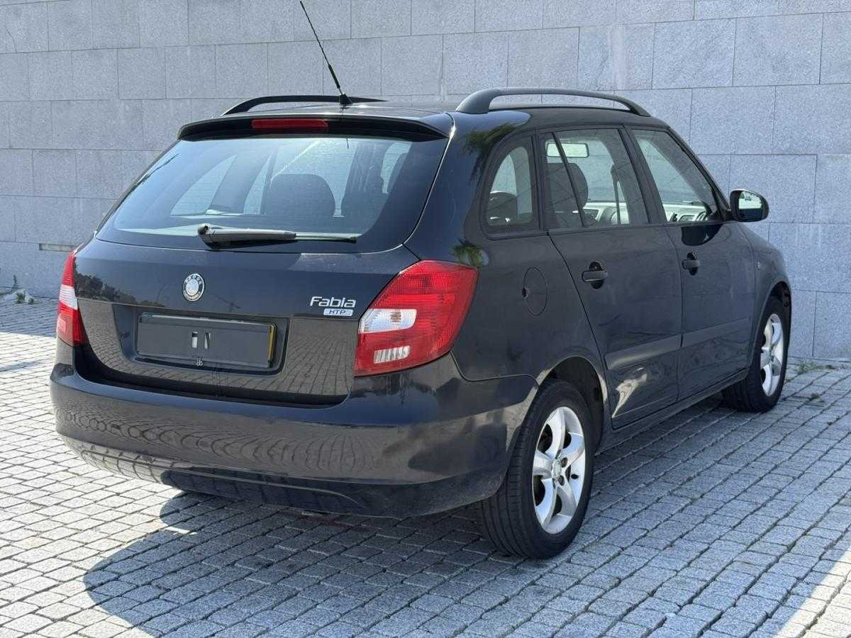 skoda-fabia-break-2008-gasolina-1198cc