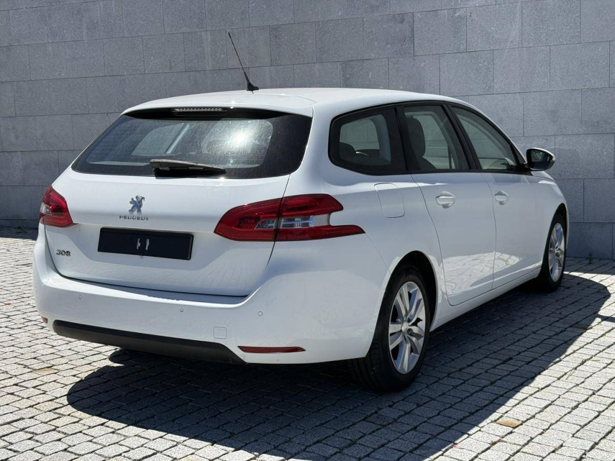 peugeot-308-sw-2019-diesel-1499cc