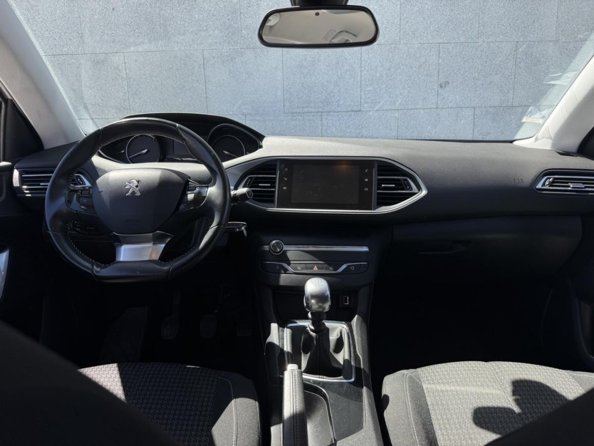 peugeot-308-sw-2019-diesel-1499cc