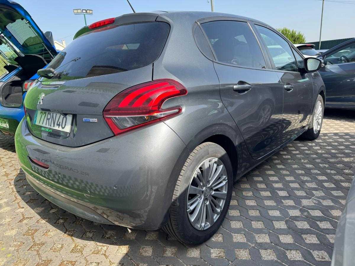 peugeot-208-2016-gasolina-1199cc