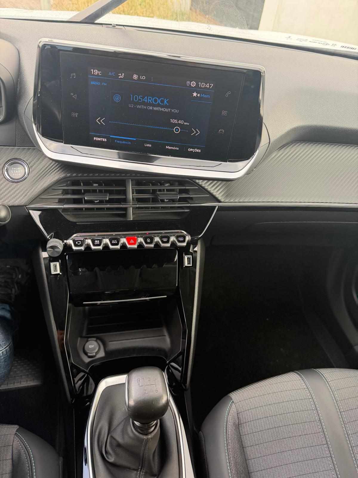 peugeot-2008-2021-gasolina-1199cc