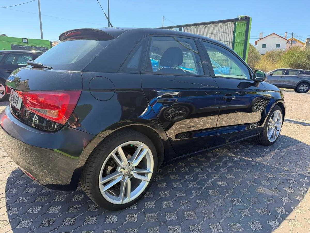 audi-a1-sportback-2012-diesel-1598cc