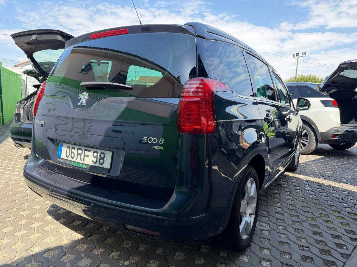 peugeot-5008-2012-diesel-1560cc