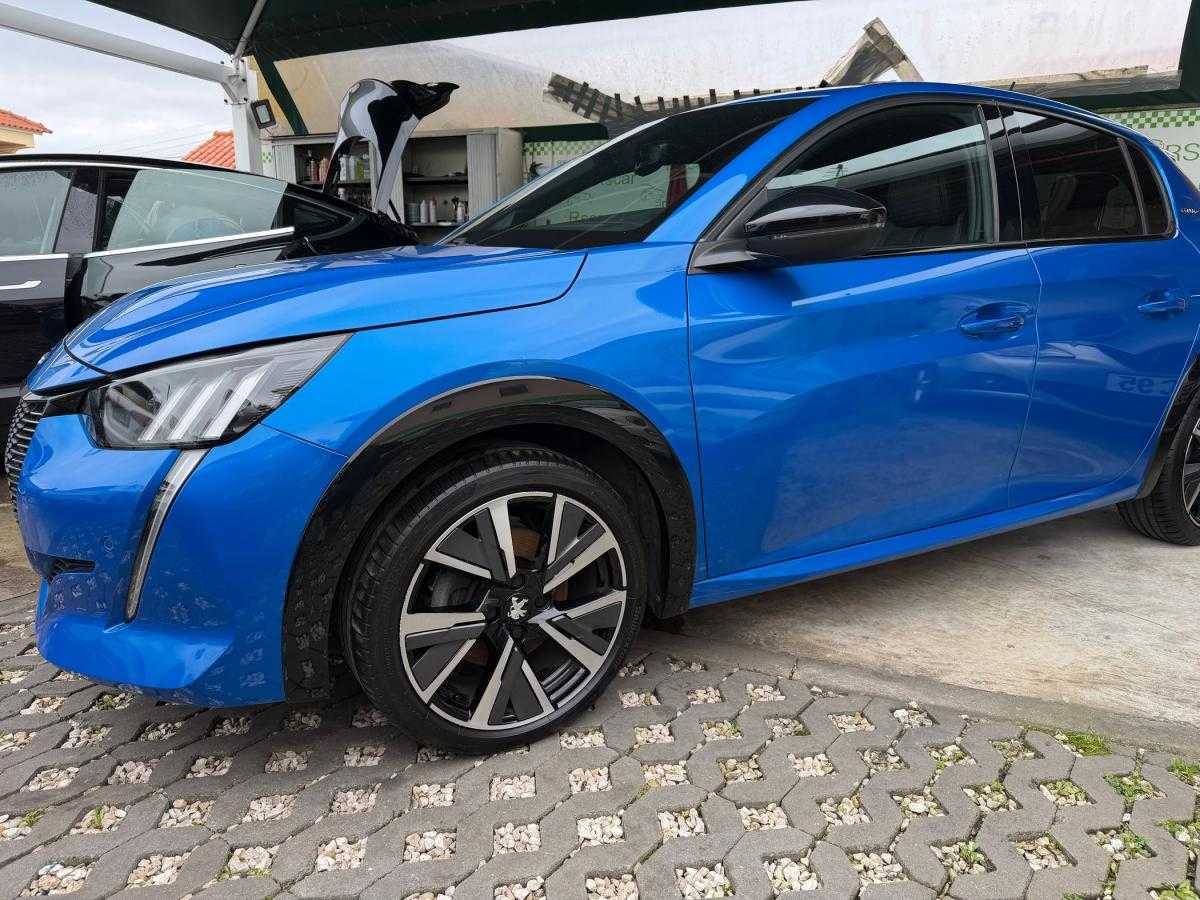 peugeot-208-2020-gasolina-1199cc