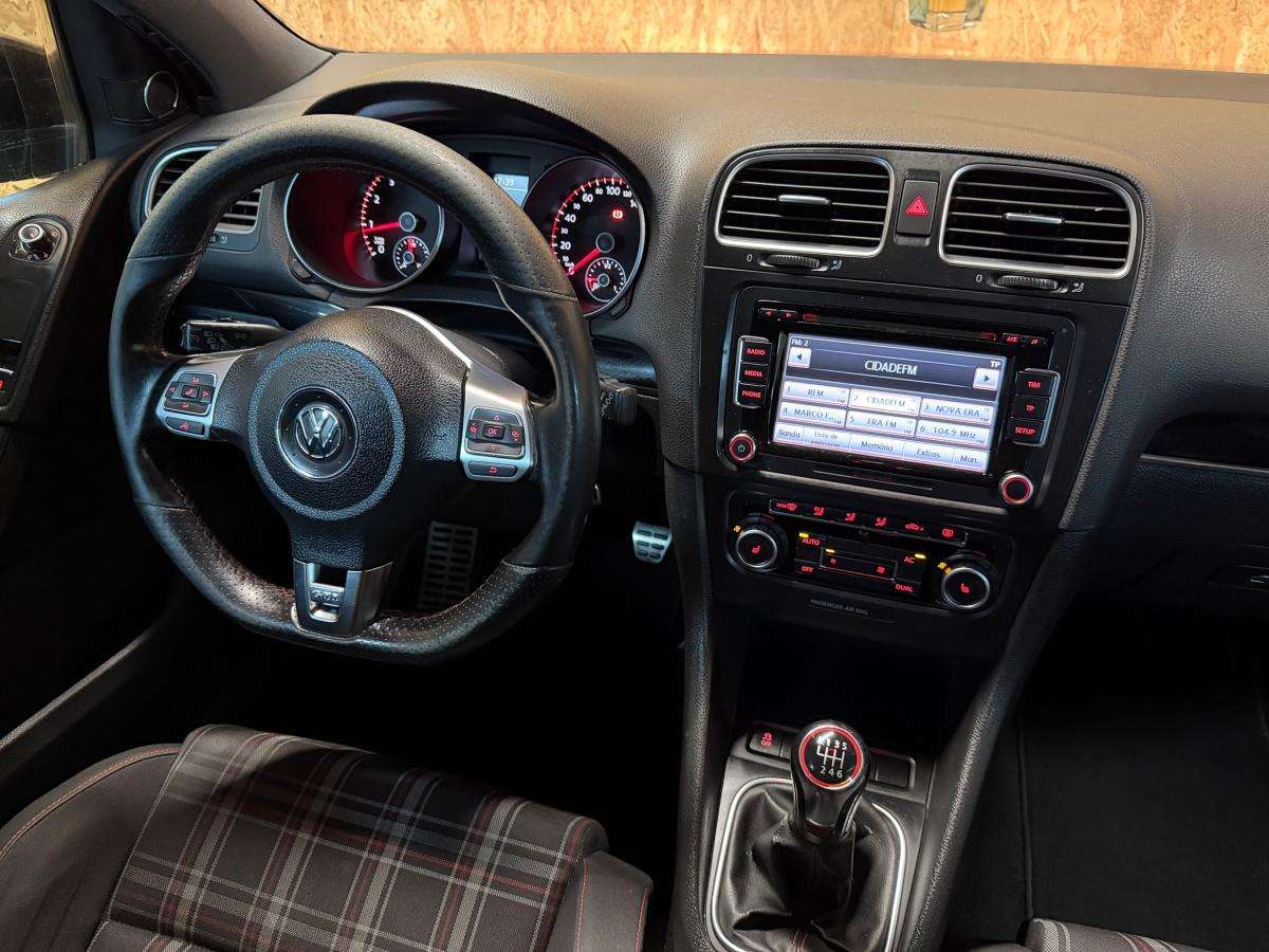 volkswagen-golf-2010-gasolina-1984cc