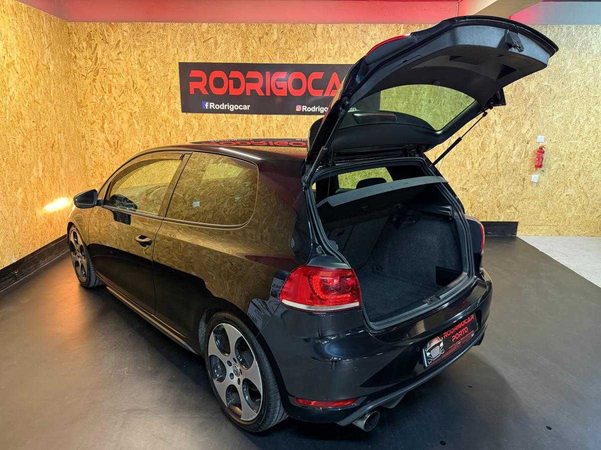 volkswagen-golf-2010-gasolina-1984cc