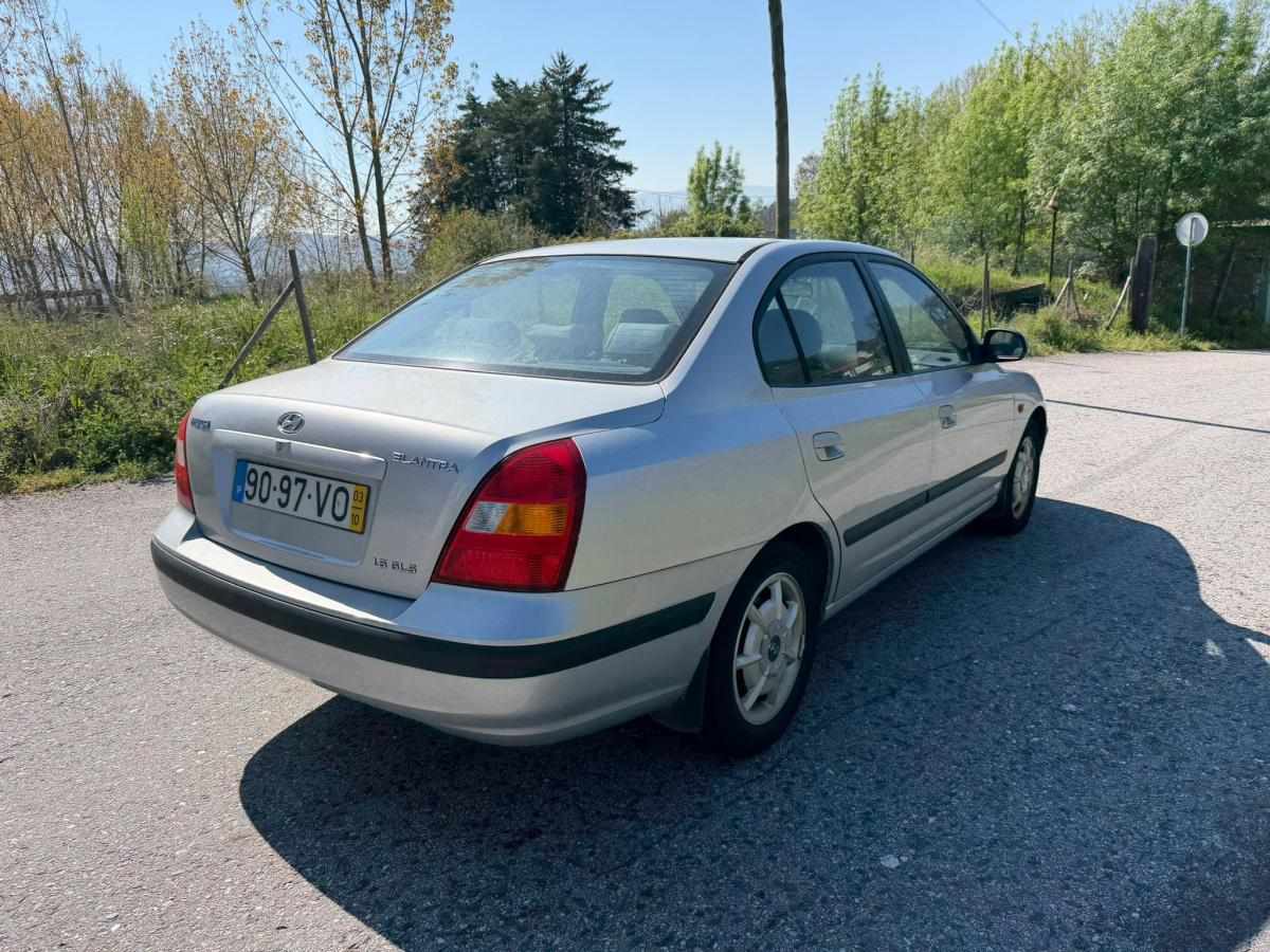 hyundai-elantra-1-6-2003-gasolina-1599cc
