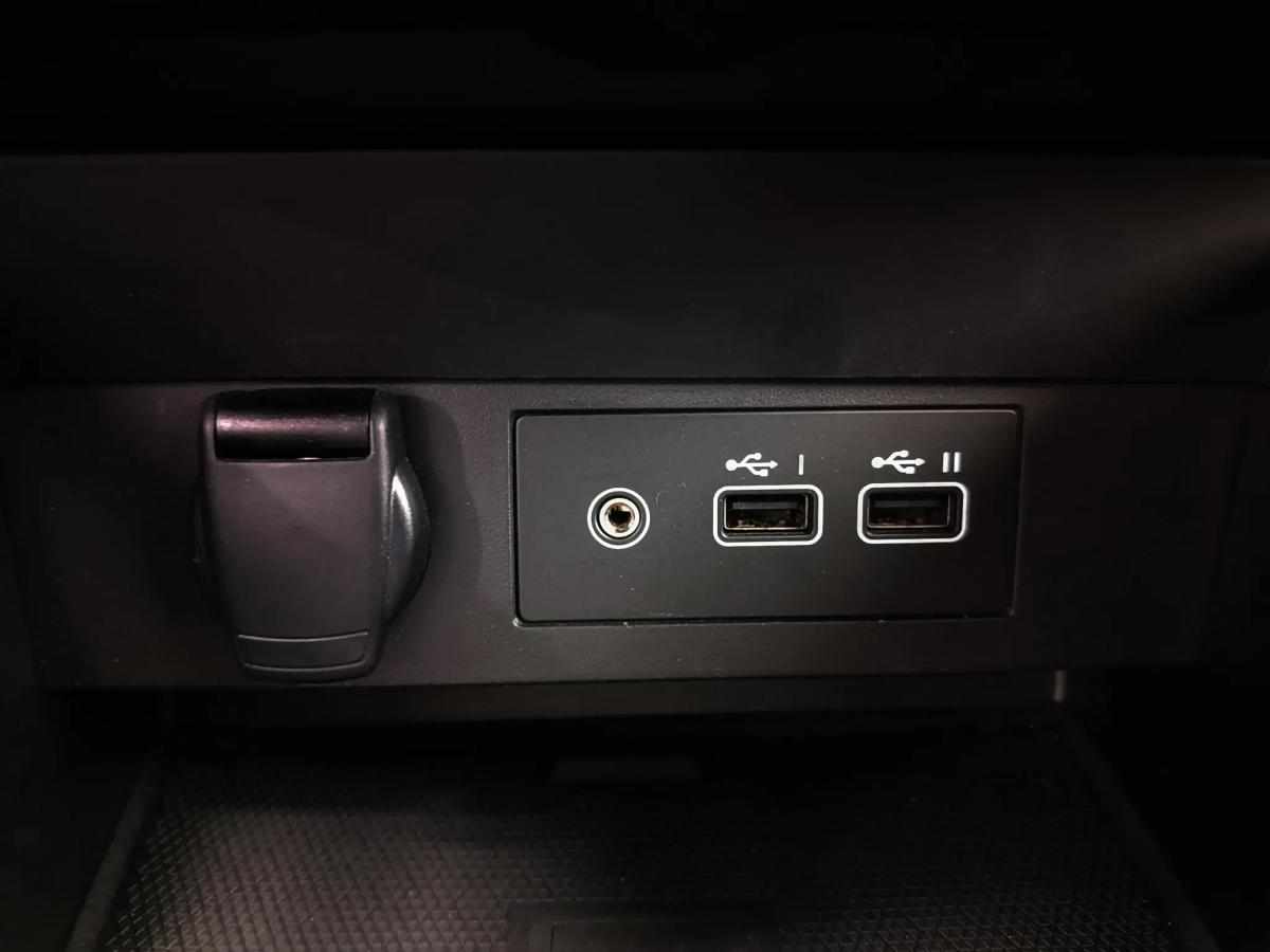 mitsubishi-colt-1-0-turbo-2024-gasolina-999cc