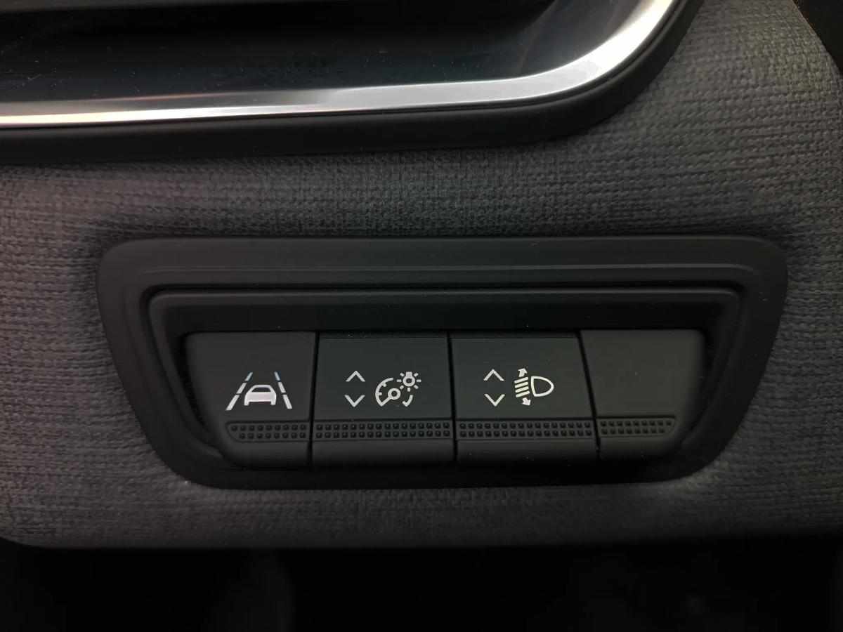 mitsubishi-colt-1-0-turbo-2024-gasolina-999cc