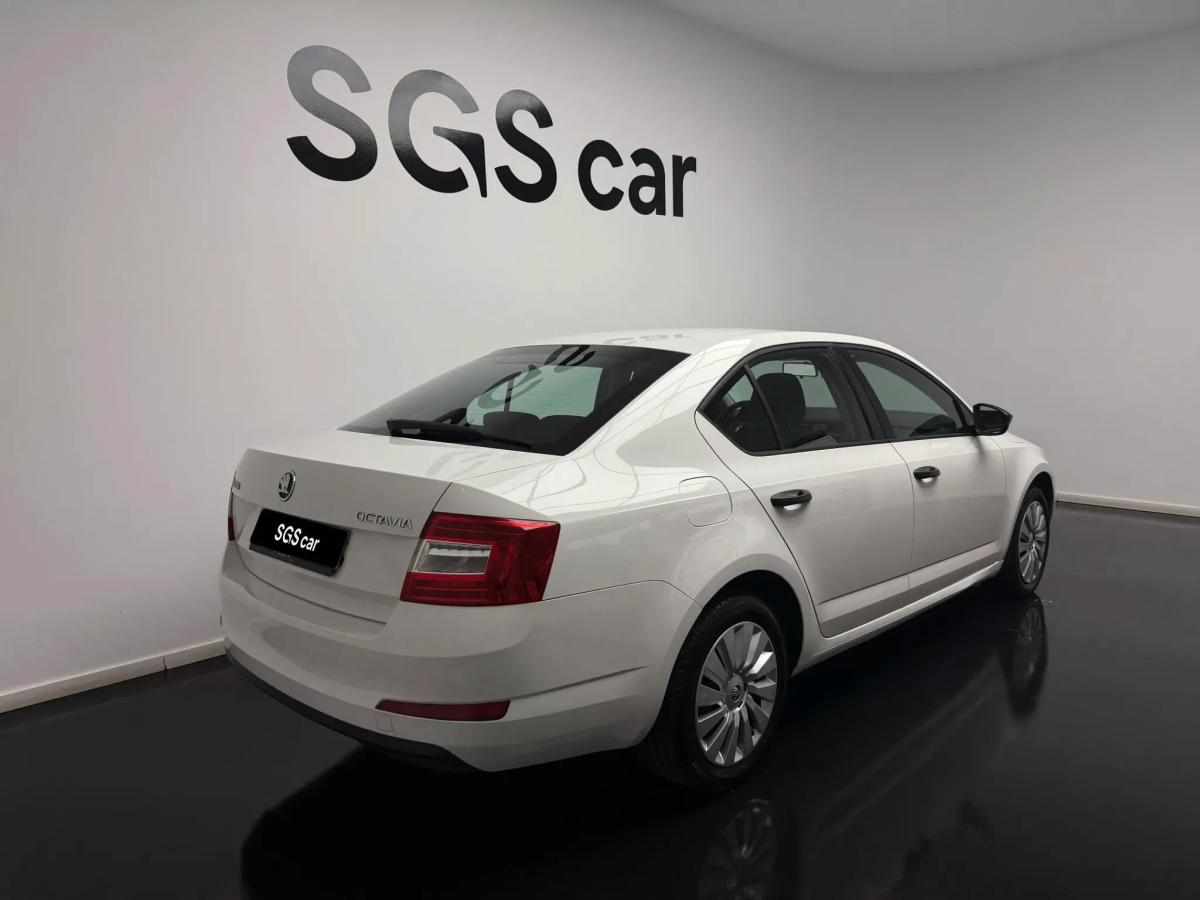 skoda-octavia-1-6-tdi-2015-diesel-1598cc