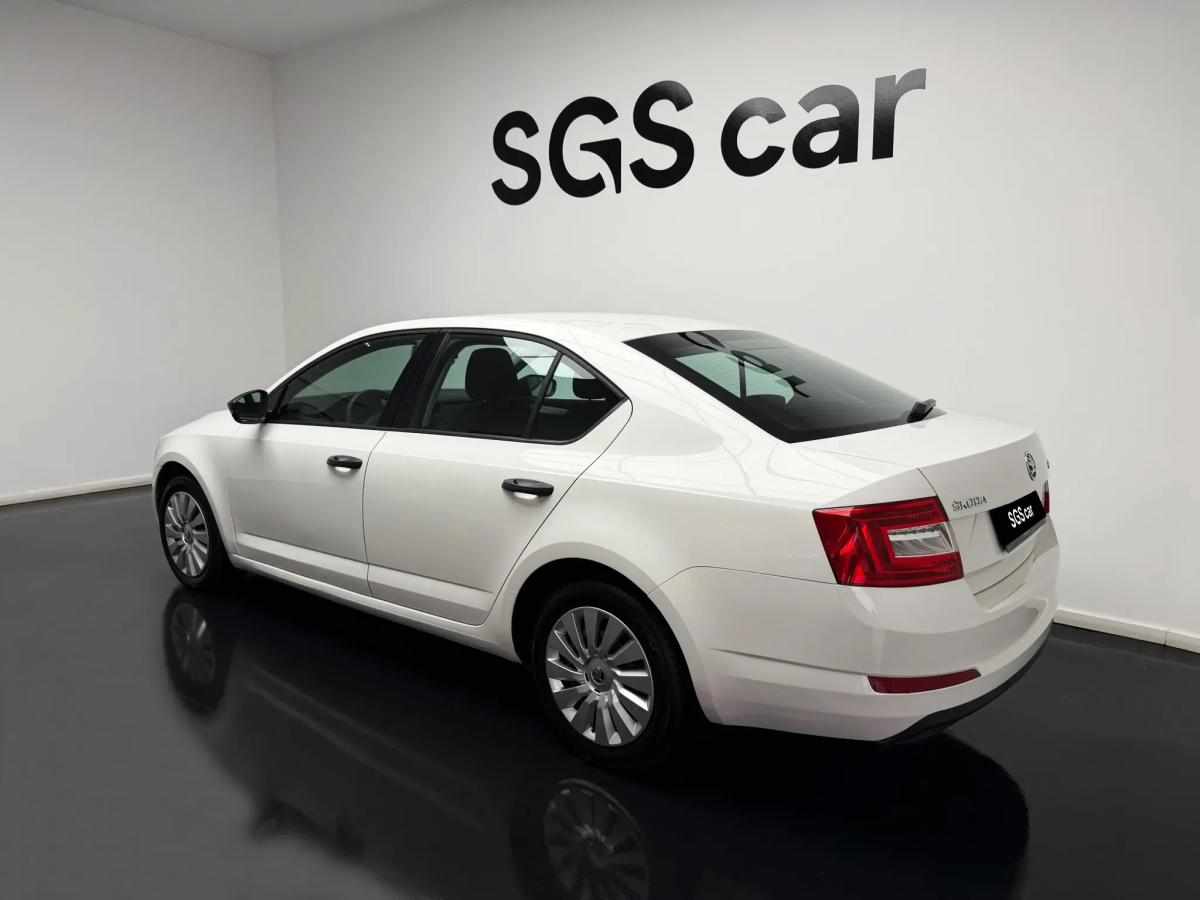 skoda-octavia-1-6-tdi-2015-diesel-1598cc