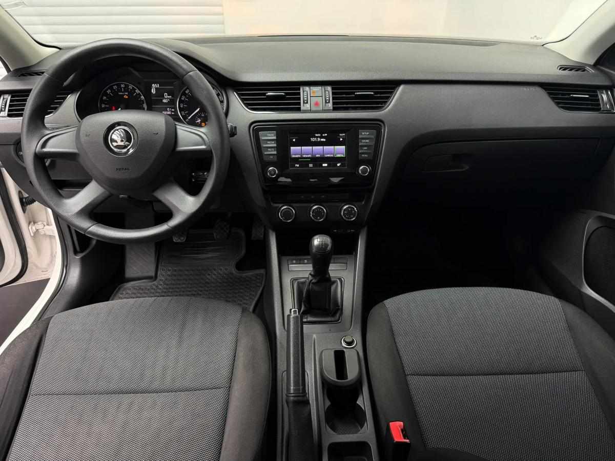 skoda-octavia-1-6-tdi-2015-diesel-1598cc