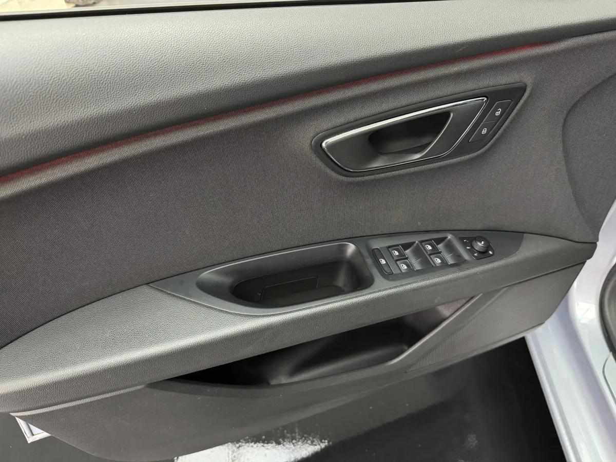 seat-leon-1-6-tdi-2019-diesel-1598cc