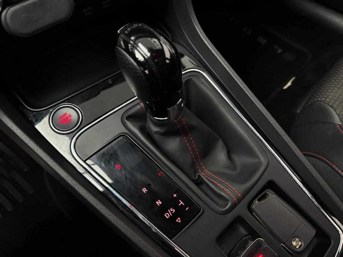 seat-leon-1-6-tdi-2019-diesel-1598cc