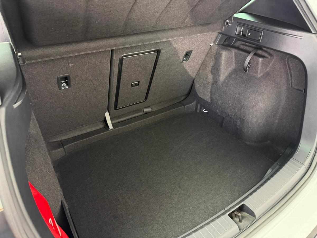 seat-ateca-1-6-tdi-ecomotive-2018-diesel-1598cc