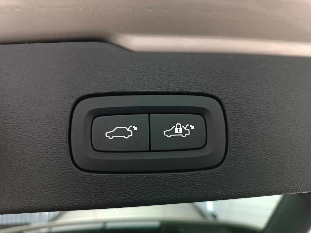 volvo-v60-recharge-2-0-t6-phev-2024-gasolina-1969cc