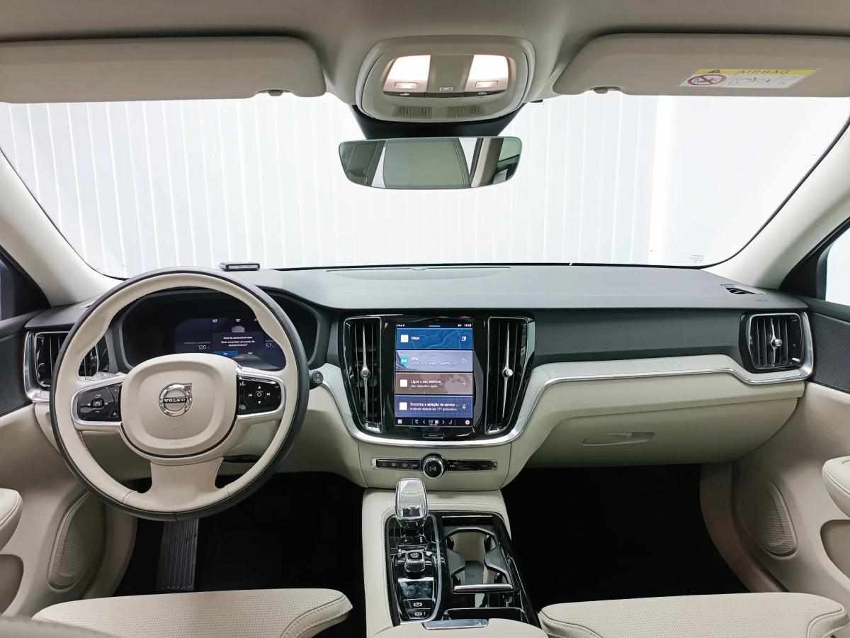 volvo-v60-recharge-2-0-t6-phev-2024-gasolina-1969cc